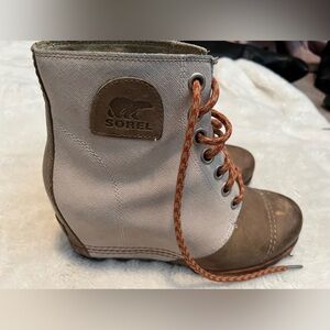 NWOT Sorel PDX wedges